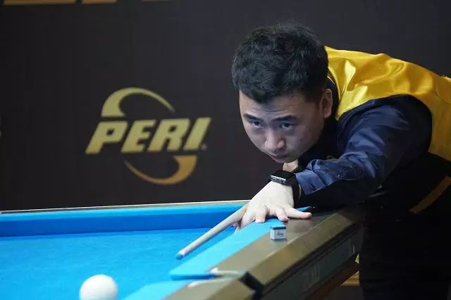 选手们时而 选手们时而