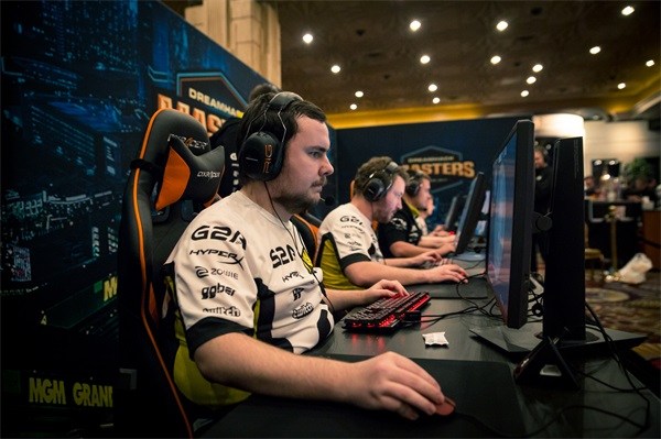 张常鸿能在 张常鸿能在