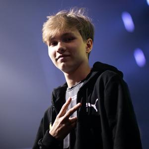 深入交流 深入交流