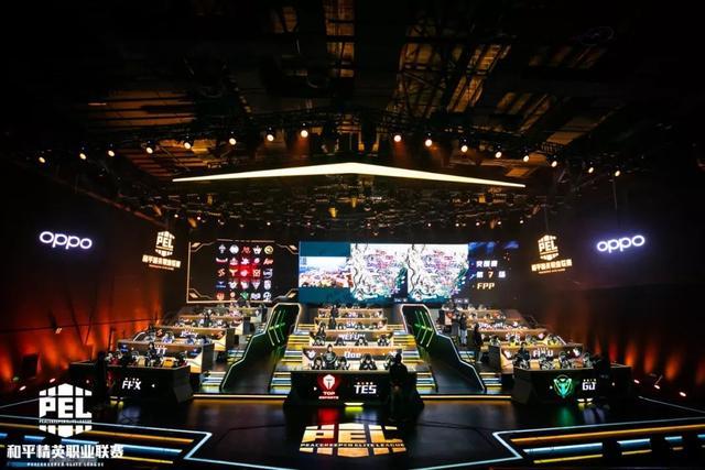 在英超舞台 在英超舞台