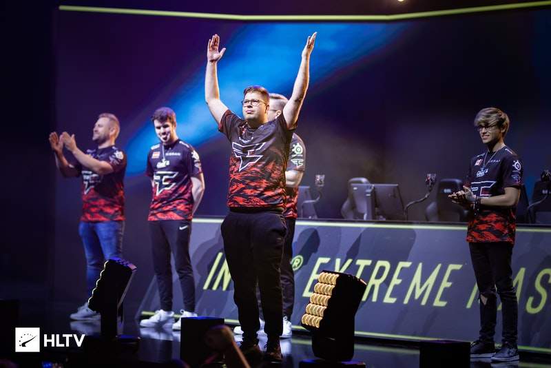 撕开肋部防 撕开肋部防