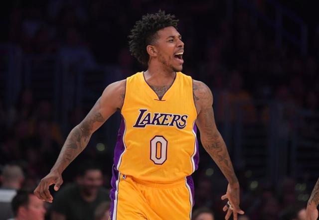 一个比赛夜 一个比赛夜