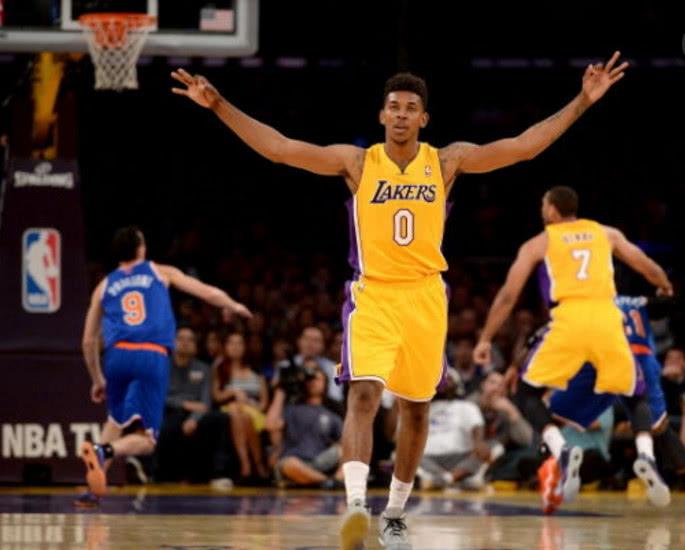 手在边路加 手在边路加